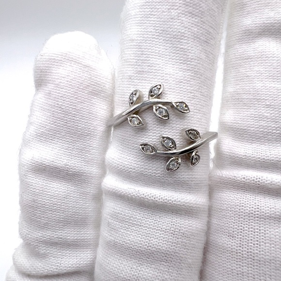 Sale $18 Firm! .925 Sterling Silver Cz Leaf Ring - Picture 13 of 17